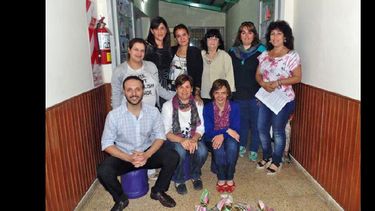 Integrantes de la Mesa local, ayer en el Centro Integral de la Mujer, en el último encuentro de 2015. (LA OPINION)