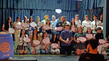 Estudiantes de diferentes instituciones de Pergamino fueron reconocidos.