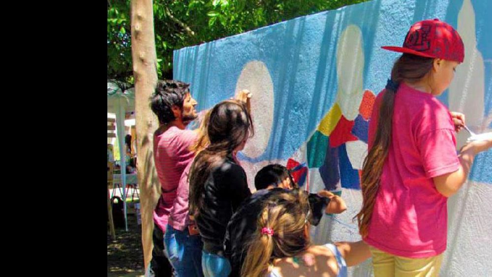 Numerosas personas circularon por la muestra en la localidad rural. (GOBIERNO DE PERGAMINO)