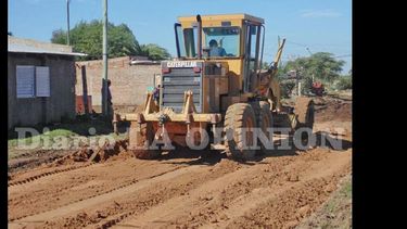 Las buenas condiciones climáticas de los últimos días permitieron cumplir con trabajos en distintos barrios. (LA OPINION)