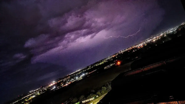 Se encuentra vigente una alerta amarilla por lluvias y tormentas, con impacto previsto durante la madrugada y la mañana del sábado 27 de diciembre. Se encuentra vigente una alerta amarilla por lluvias y tormentas, con impacto previsto durante la madrugada y la mañana del sábado 27 de diciembre.