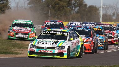 Alfonso Domenech abandonó a seis vueltas de la bandera a cuadros en Buenos Aires.