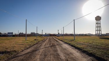 acceso a la tierra: se entregaron 50 lotes en pergamino y proyectan mas adjudicaciones acceso a la tierra: se entregaron 50 lotes en pergamino y proyectan mas adjudicaciones