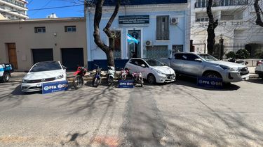 En la sede de la Policía Federal exhibieron los vehículos secuestrados. En la sede de la Policía Federal exhibieron los vehículos secuestrados.