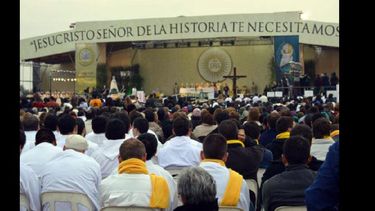 El arzobispo de Tucumán, monseñor Alfredo Zecca, presidió ayer la misa. (AICA)
