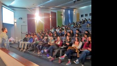 La modalidad se puso en marcha el sábado en la sede local de la Unnoba, Monteagudo 2772. (LA OPINION)