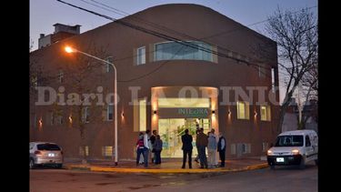 En el centro de Dr. Alem y 11 de Septiembre se harán cirugías ambulatorias y atenderán distintas especialidades. (LA OPINION)
