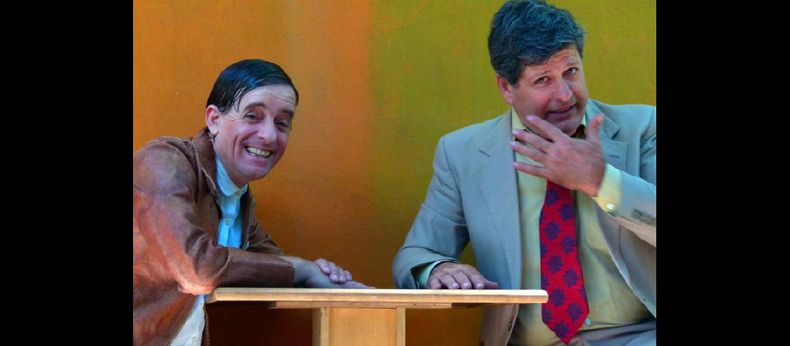 Este viernes vendrán a Pergamino los actores Guillermo Aragonés y Gonzalo Urtizberea con el espectáculo El mundo ha vivido equivocado. (ARAGONES-URTIZBEREA)