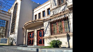 La sede del Colegio de Abogados, Rivadavia 328, es el lugar en donde se llevará a cabo el encuentro. (LA OPINION)