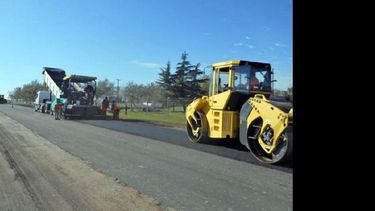Solicitan a los vecinos circular con precaución en las zonas donde no están culminadas las obras. (INTERNET)