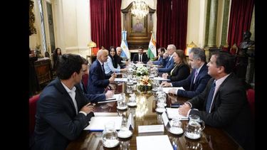 La presidenta de la Cámara de Diputados, Cecilia Moreau, recibió al embajador de India en la Argentina, Dinesh Bhatia. La presidenta de la Cámara de Diputados, Cecilia Moreau, recibió al embajador de India en la Argentina, Dinesh Bhatia.