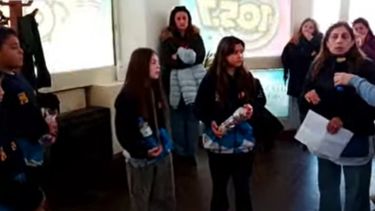 Ecobotellas: el innovador proyecto de los alumnos de sexto año de la Escuela 3 de Baradero para combatir la contaminación Ecobotellas: el innovador proyecto de los alumnos de sexto año de la Escuela 3 de Baradero para combatir la contaminación