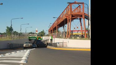 Una de las obras más reconocidas por los vecinos fue la construcción del Viaducto y el Parque España. (ARCHIVO LA OPINION)