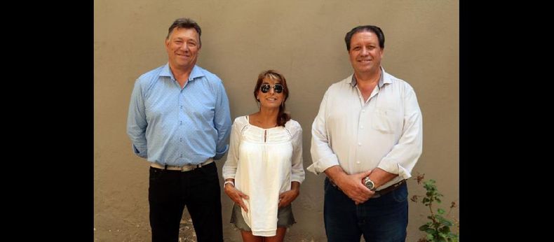 Rubén Welsch, delegado de Urquiza, Daniela Pololla, de la Comisión y Aníbal Figueiras, subsecretario de Asuntos Rurales. (MUNICIPIO DE PERGAMINO)