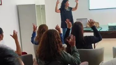 Taller de Lengua de Señas para empleados municipales de Arrecifes. Taller de Lengua de Señas para empleados municipales de Arrecifes.
