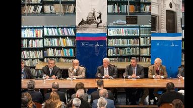 El rector de la Unnoba presidió la reunión del comité ejecutivo del Consejo Interuniversitario Nacional. (LA OPINION)