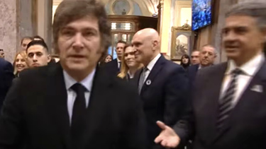 Milei le negó el saludo a Jorge Macri Milei le negó el saludo a Jorge Macri