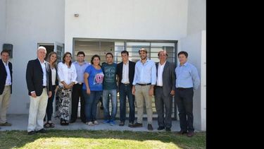 El pergaminense Pacífico junto a Keer y otros funcionarios en San Nicolás. (CAMBIEMOS)