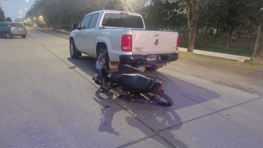 Accidente en Villa Campi, zona de San Nicolás. Un adolescente herido de gravedad. Accidente en Villa Campi, zona de San Nicolás. Un adolescente herido de gravedad.