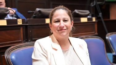 La visita del gobernador bonaerense Axel Kicillof a San Pedro, junto al intendente Cecilio Salazar, para “promocionar la oferta turística” de la ciudad, programada para el 28 de enero, ya generó cuestionamientos desde la oposición. La visita del gobernador bonaerense Axel Kicillof a San Pedro, junto al intendente Cecilio Salazar, para “promocionar la oferta turística” de la ciudad, programada para el 28 de enero, ya generó cuestionamientos desde la oposición.