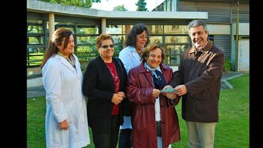 La entrega del subsidio se formalizó en el marco del aniversario. (LA OPINION)