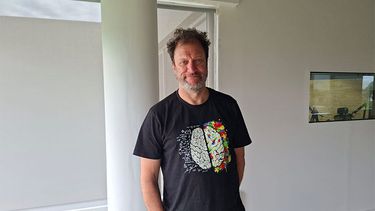 El reconocido director y guionista Benjamín Avila visitó el jueves la Redacción de Diario LA OPINION.