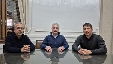 Karin Dib, Javier Martínez y Eugenio Petinari presentaron la línea de microcréditos. Karin Dib, Javier Martínez y Eugenio Petinari presentaron la línea de microcréditos.