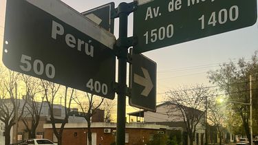De acuerdo a las actuaciones, el sujeto abordó a la víctima en inmediaciones de Avenida de Mayo y Perú. De acuerdo a las actuaciones, el sujeto abordó a la víctima en inmediaciones de Avenida de Mayo y Perú.