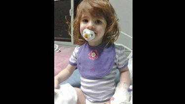 Emma llegó a la cirugía y su familia pidió que la acompañen en la oración. (ARCHIVO)