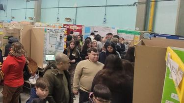 La Feria de Ciencias logró una gran participación de alumnos de todos los niveles educativos. La Feria de Ciencias logró una gran participación de alumnos de todos los niveles educativos.