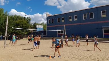 El programa Envión Canaletas iniciará un ciclo de actividades deportivas y recreativas en las instalaciones del Club Pescadores y Náutica San Pedro, como resultado de un acuerdo de articulación impulsado por la Secretaría de Desarrollo de la Comunidad de la Municipalidad local. El programa Envión Canaletas iniciará un ciclo de actividades deportivas y recreativas en las instalaciones del Club Pescadores y Náutica San Pedro, como resultado de un acuerdo de articulación impulsado por la Secretaría de Desarrollo de la Comunidad de la Municipalidad local.