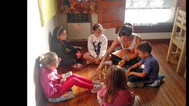 El arte y la naturaleza, principales pilares pedagógicos de esta Escuela. (LA OPINION)