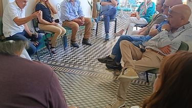 Al cumplirse 43 años de su fallecimiento del Arturo Umberto Illia, se realizaron actividades en nuestra ciudad. Al cumplirse 43 años de su fallecimiento del Arturo Umberto Illia, se realizaron actividades en nuestra ciudad.