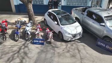 En los operativos secuestraron vehículos presuntamente adquiridos con la plata de la venta de drogas. En los operativos secuestraron vehículos presuntamente adquiridos con la plata de la venta de drogas.