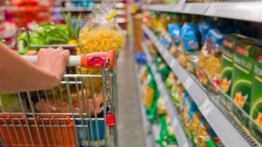En los supermercados, la carne vacuna y los productos envasados marcaron las mayores subas. En los supermercados, la carne vacuna y los productos envasados marcaron las mayores subas.