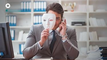 Un sujeto llamó a la mujer y mediante un engaño sobre una inversión fue como obtuvo acceso a las cuentas bancarias de la docente en forma remota. Un sujeto llamó a la mujer y mediante un engaño sobre una inversión fue como obtuvo acceso a las cuentas bancarias de la docente en forma remota.